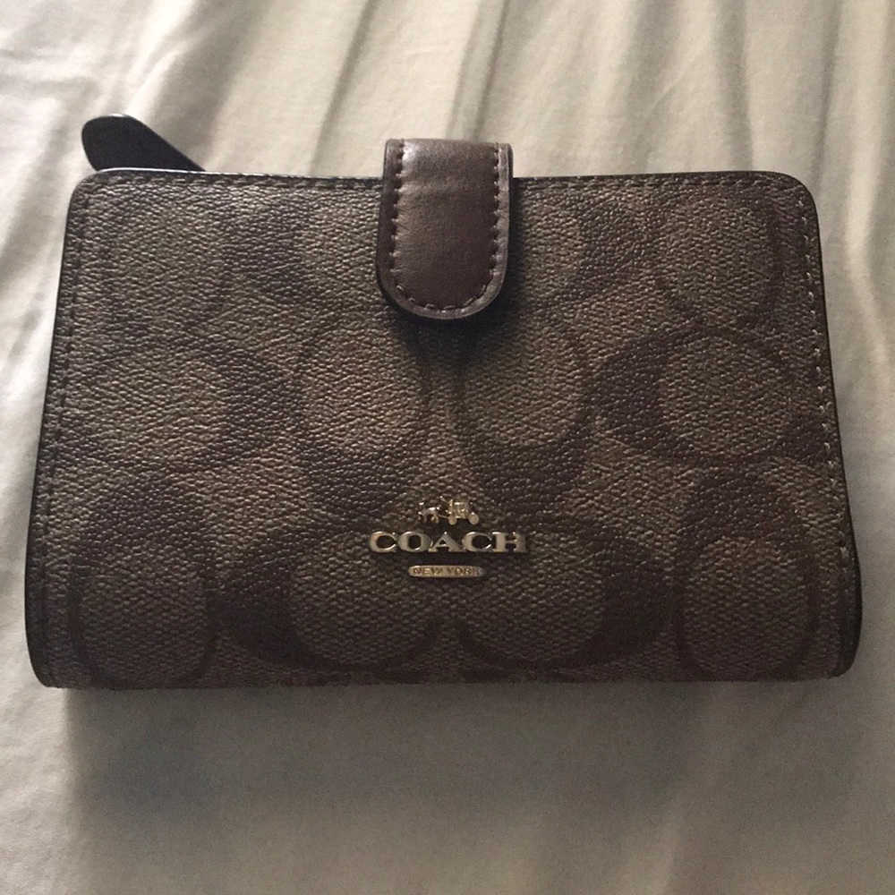 Coach bifold/wallet